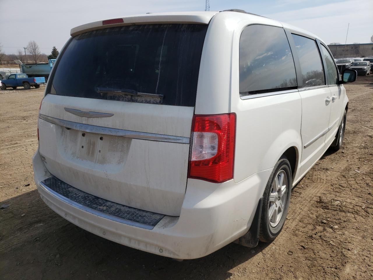 Photo 4 from auction – 2011 CHRYSLER TOWN & COU with VIN 2A4RR8DG7BR690089