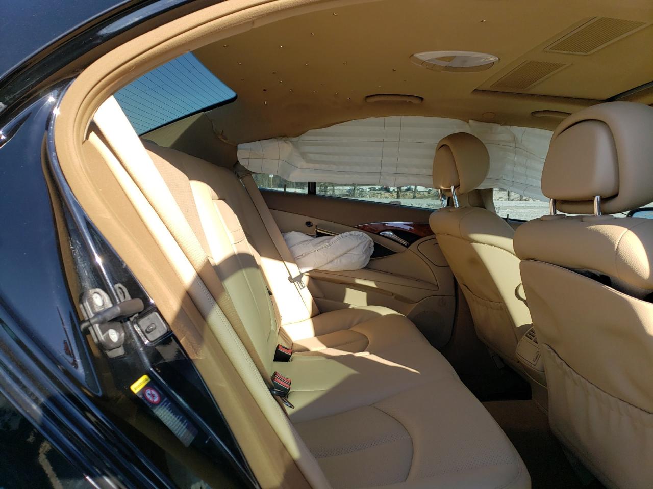 Photo 6 from auction – 2007 MERCEDES-BENZ E 350 with VIN WDBUF56X97A988612