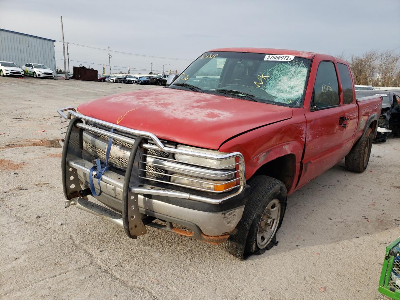 Photo 2 from auction – 2000 CHEVROLET SILVERADO with VIN 1GCGK29U7YE410318