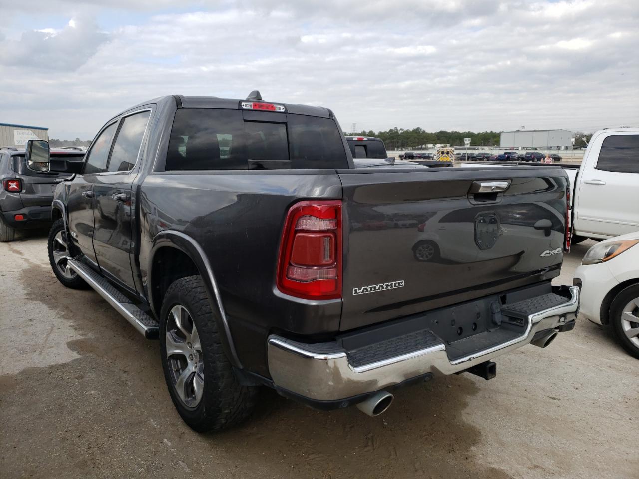 Photo 3 from auction – 2019 RAM 1500 LARAM with VIN 1C6SRFJT2KN562036