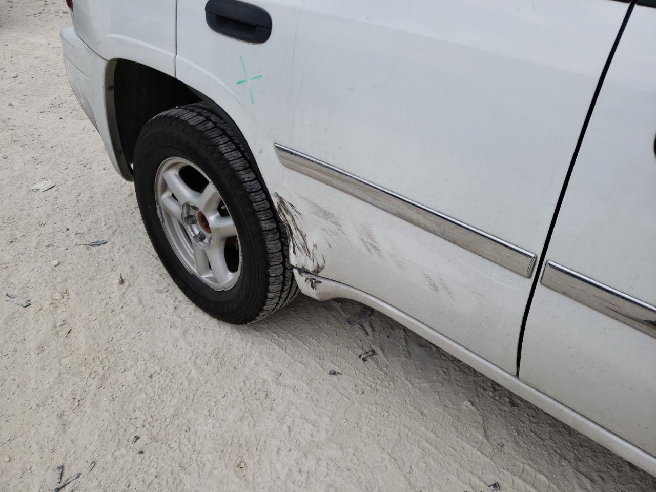 Photo 10 from auction – 2007 GMC ENVOY with VIN 1GKDT13S572226730