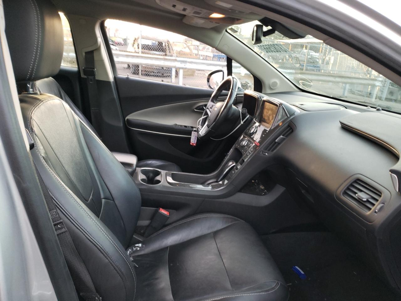 Photo 5 from auction – 2011 CHEVROLET VOLT with VIN 1G1RD6E45BU103526
