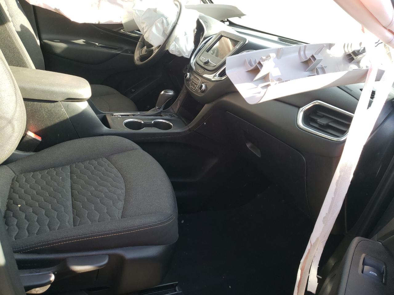 Photo 5 from auction – 2019 CHEVROLET EQUINOX LT with VIN 2GNAXUEV2K6281778
