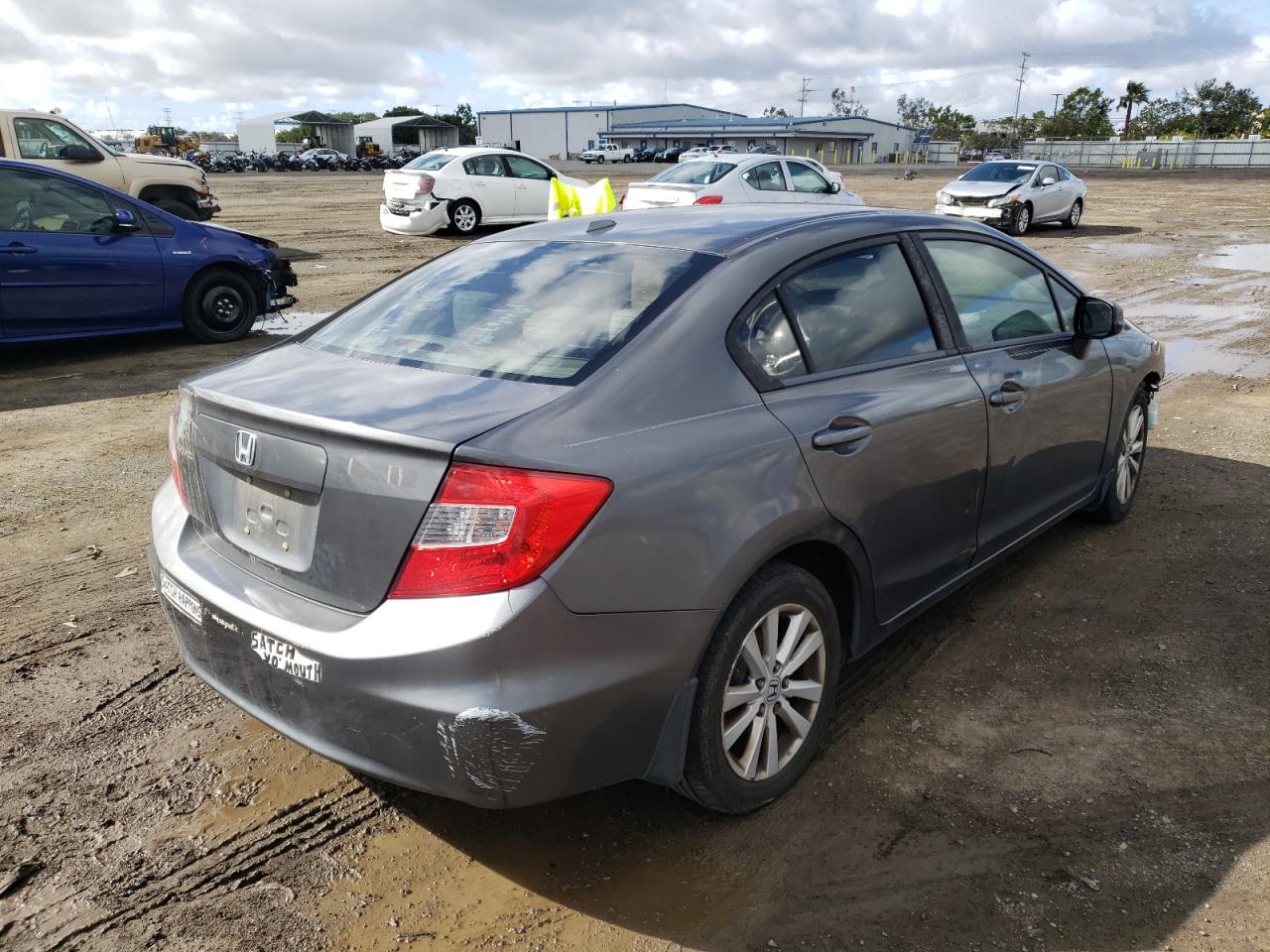 Photo 4 from auction – 2012 HONDA CIVIC EX with VIN 2HGFB2F83CH569164