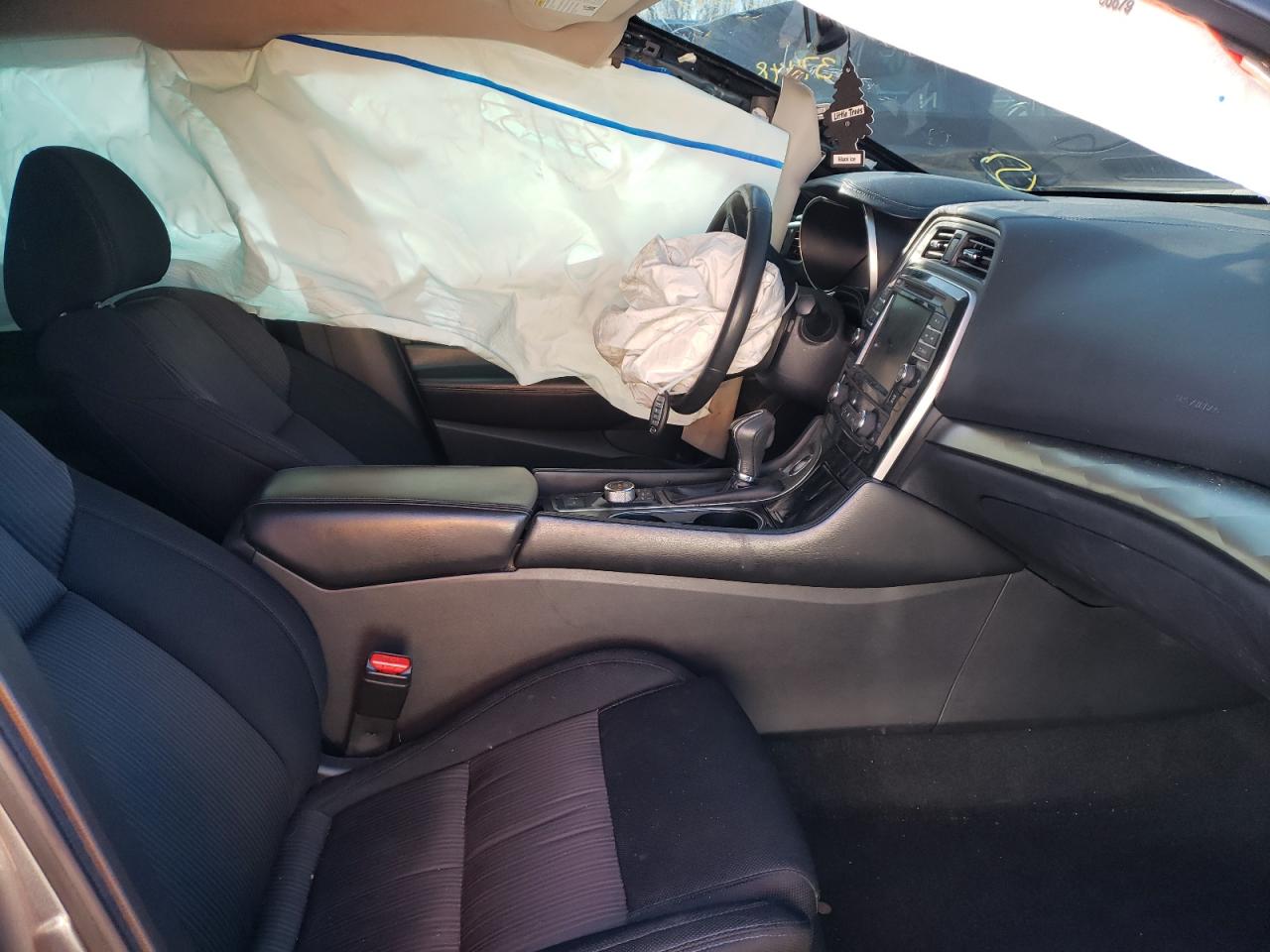 Photo 5 from auction – 2019 NISSAN MAXIMA S with VIN 1N4AA6AV7KC382615