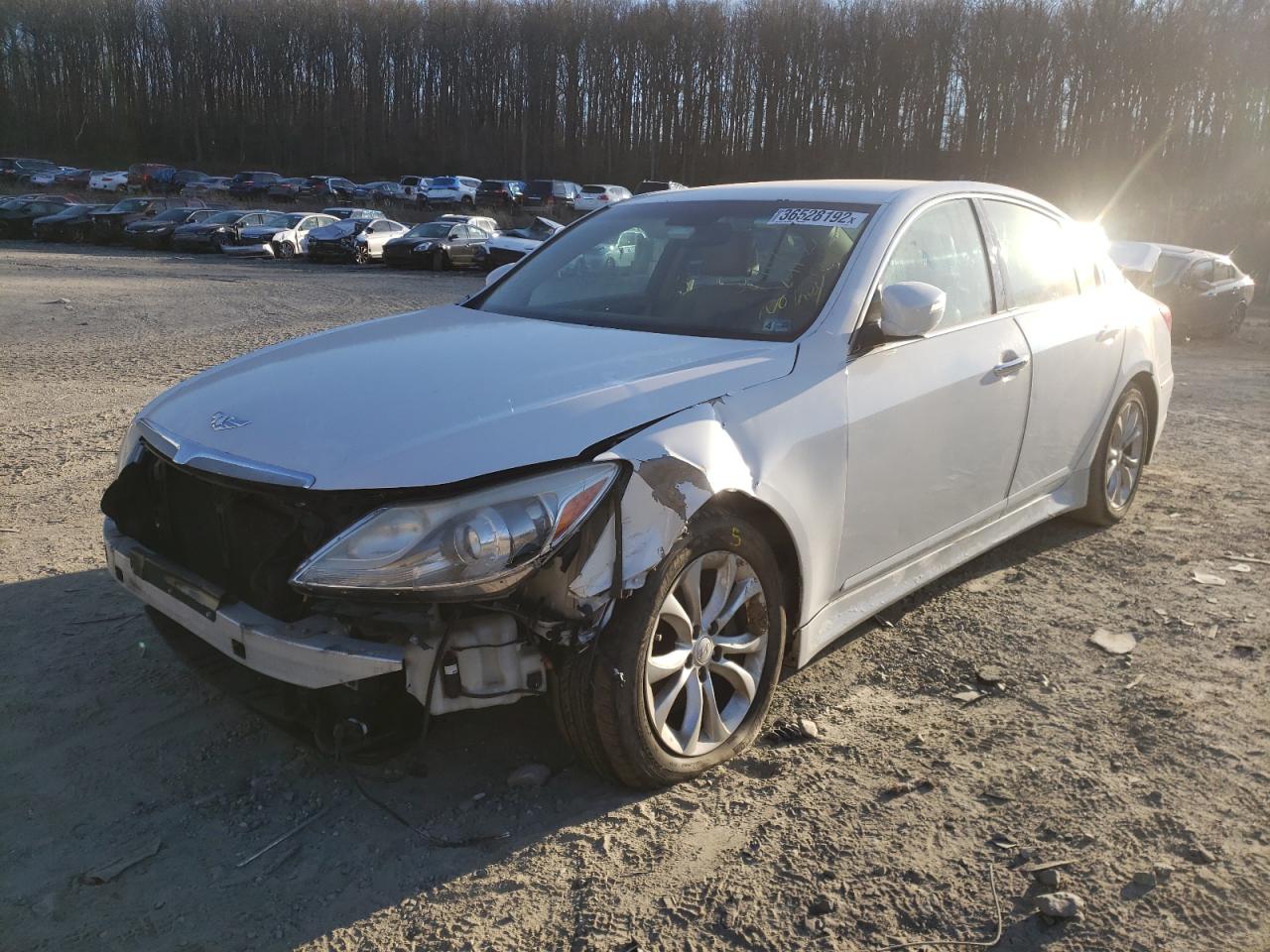 Photo 2 from auction – 2012 HYUNDAI GENESIS 3. with VIN KMHGC4DD8CU204693