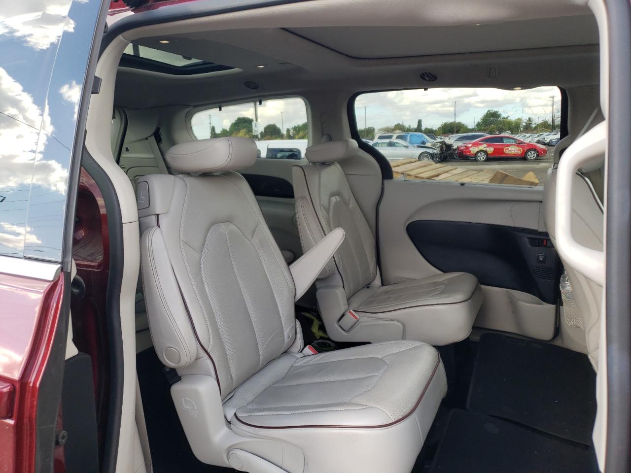 Photo 6 from auction – 2020 CHRYSLER PACIFICA L with VIN 2C4RC1GG6LR185236