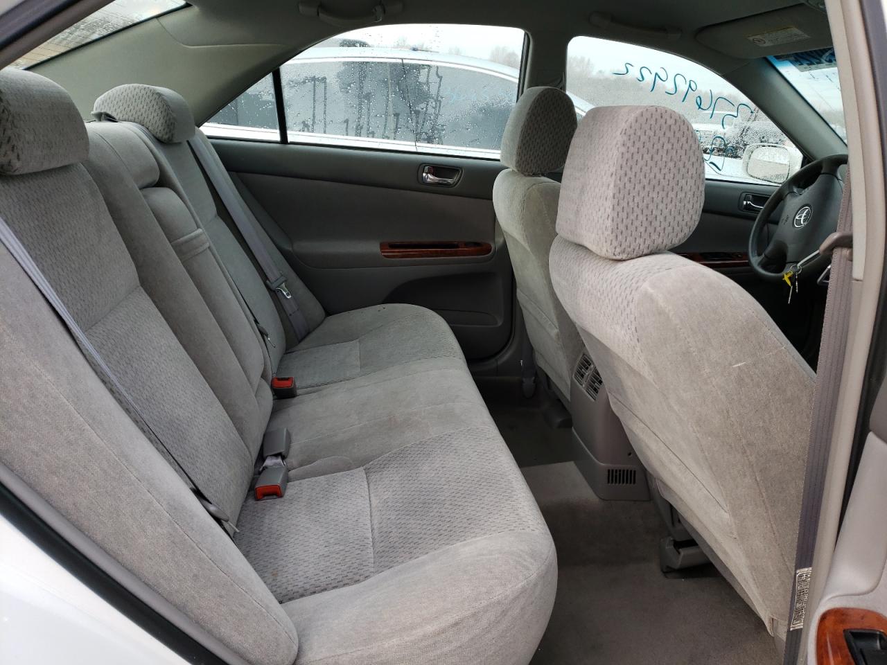 Photo 6 from auction – 2003 TOYOTA CAMRY LE with VIN 4T1BE32K93U179965