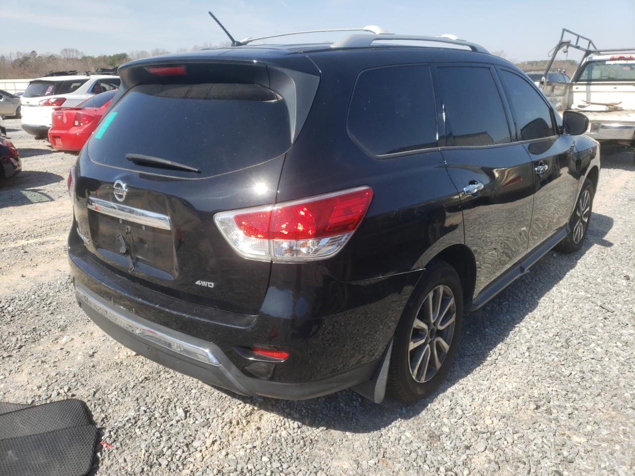 Photo 4 from auction – 2015 NISSAN PATHFINDER with VIN 5N1AR2MM8FC685080