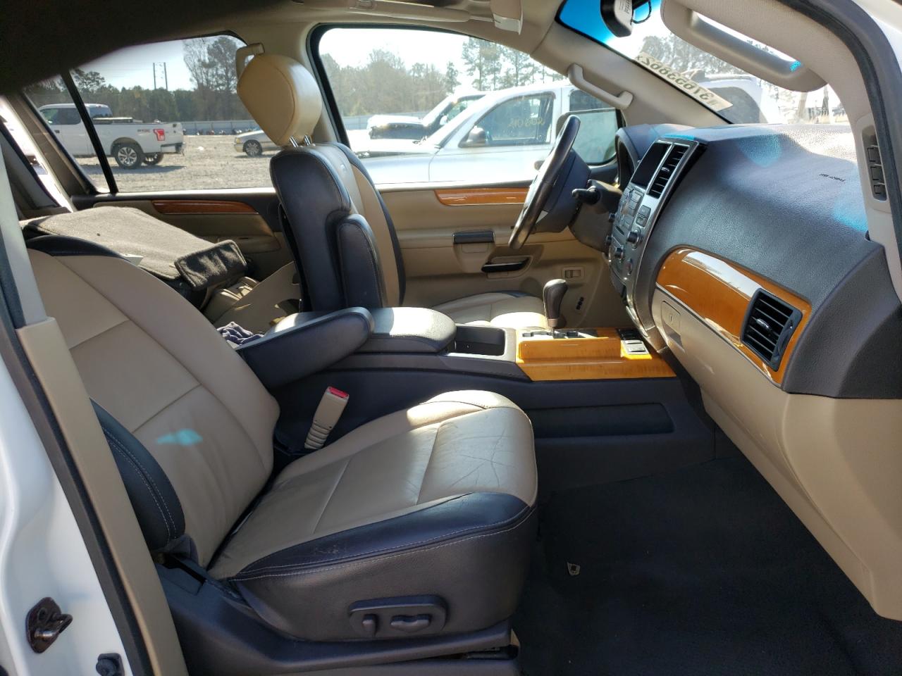 Photo 5 from auction – 2014 NISSAN ARMADA PLA with VIN 5N1BA0NF7EN600622