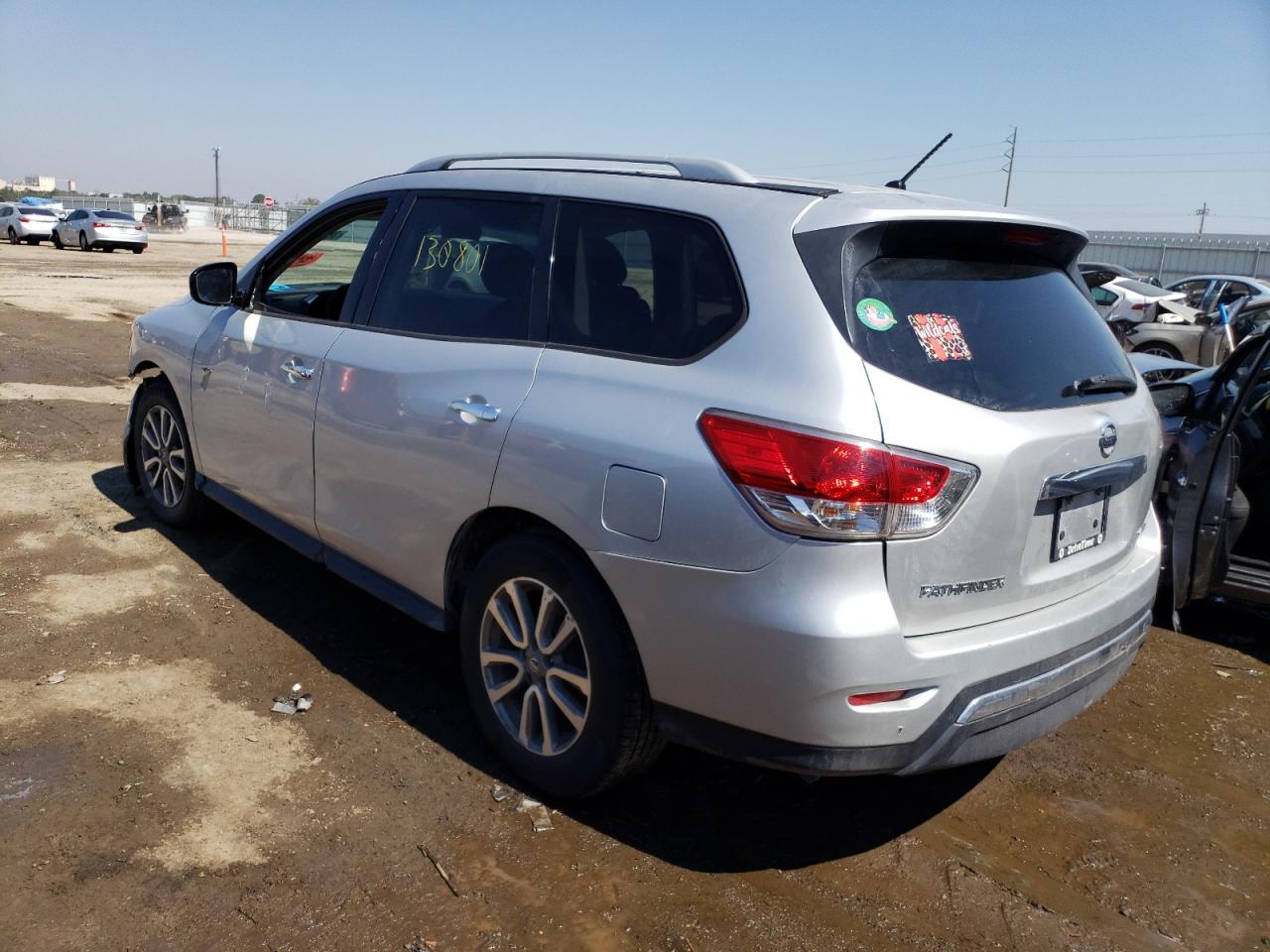 Photo 3 from auction – 2016 NISSAN PATHFINDER with VIN 5N1AR2MMXGC635900