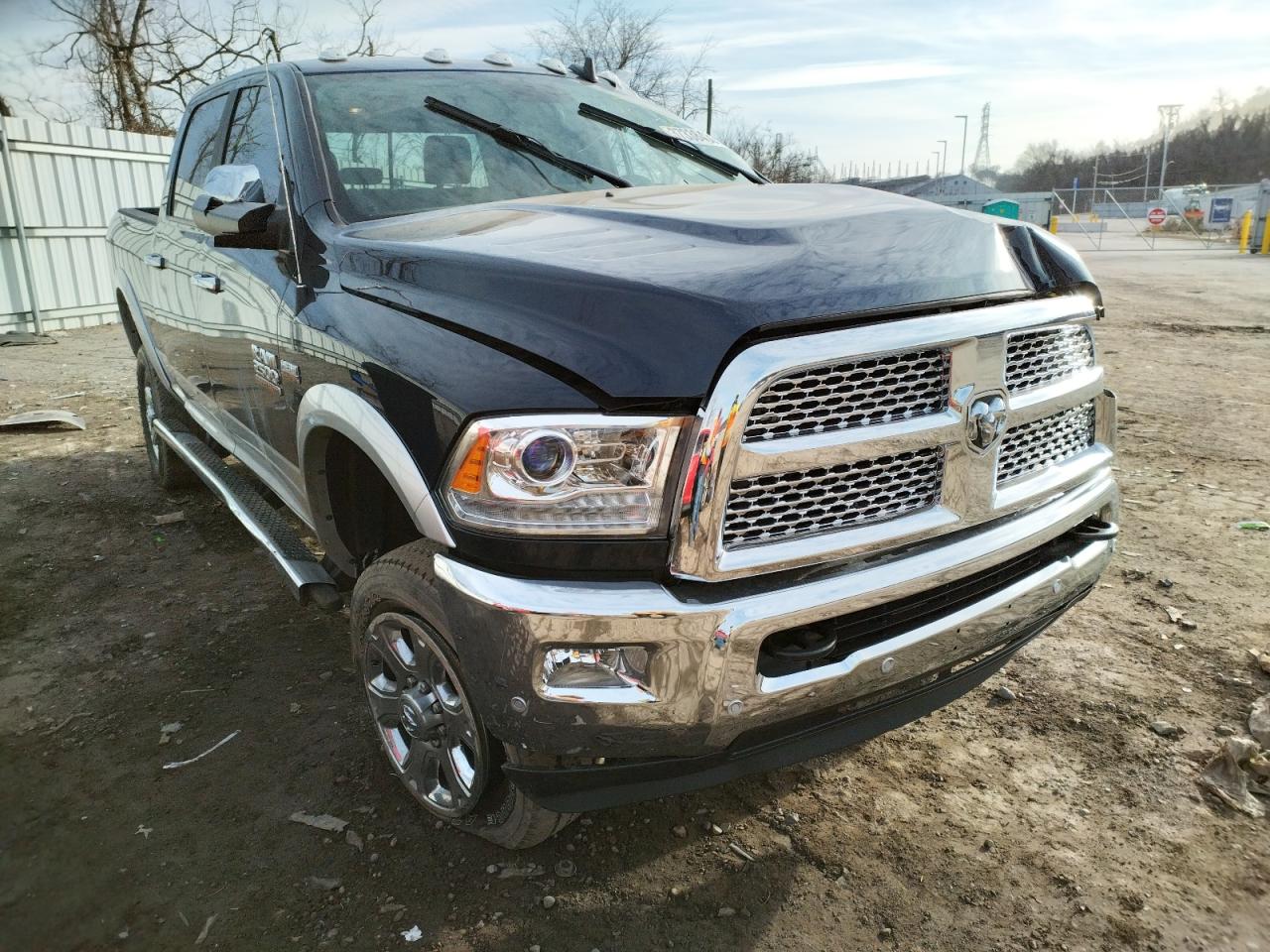 RAM 2500 LARAM 2018 with VIN 3C6UR5FJ3JG386633 - Photo from auction