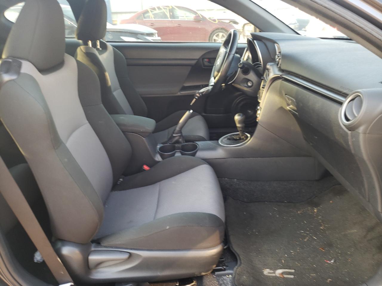 Photo 5 from auction – 2015 TOYOTA SCION TC with VIN JTKJF5C7XF3090282