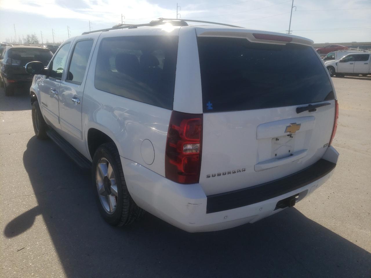 Photo 3 from auction – 2012 CHEVROLET SUBURBAN C with VIN 1GNSCHE03CR306429