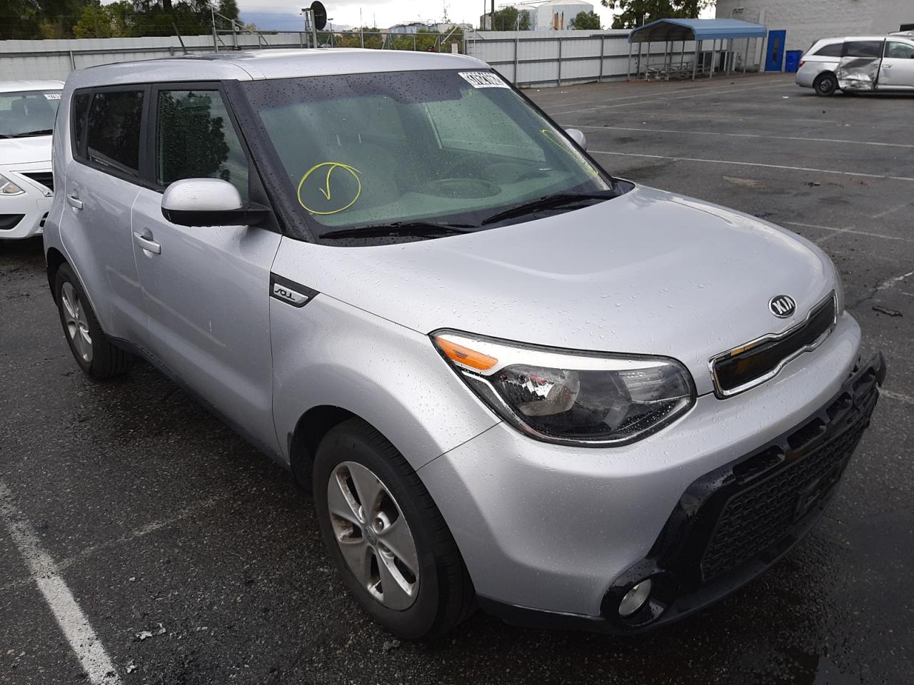 KIA SOUL + 2016 with VIN KNDJP3A51G7823694 - Photo from auction