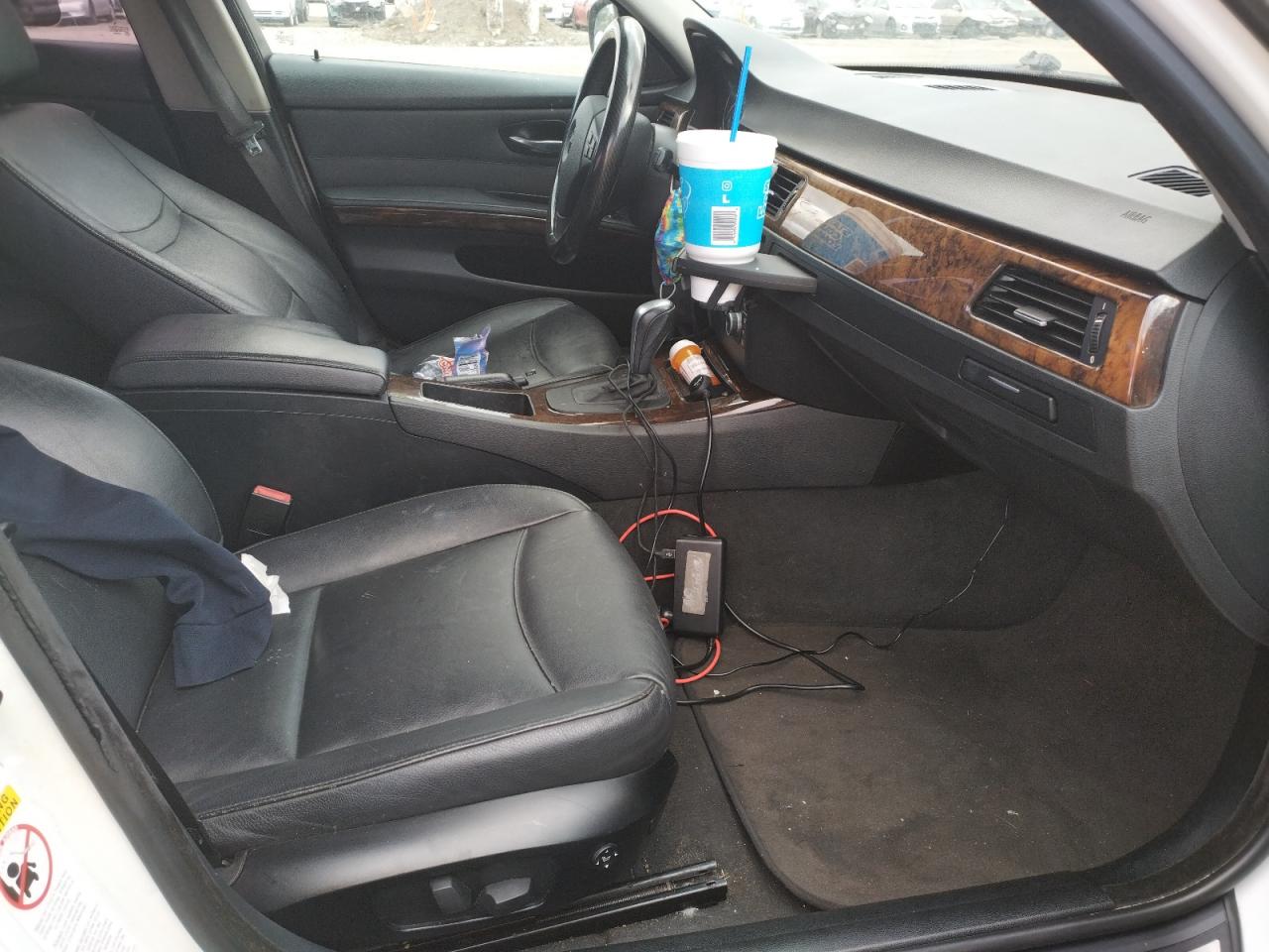 Photo 5 from auction – 2009 BMW 328 I SULE with VIN WBAPH57549NL76915