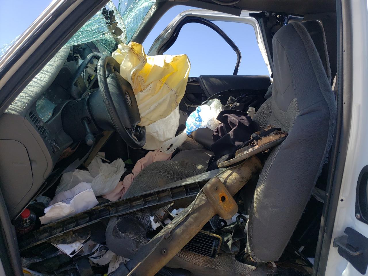 Photo 5 from auction – 2002 FORD RANGER SUP with VIN 1FTZR45E02PA87787