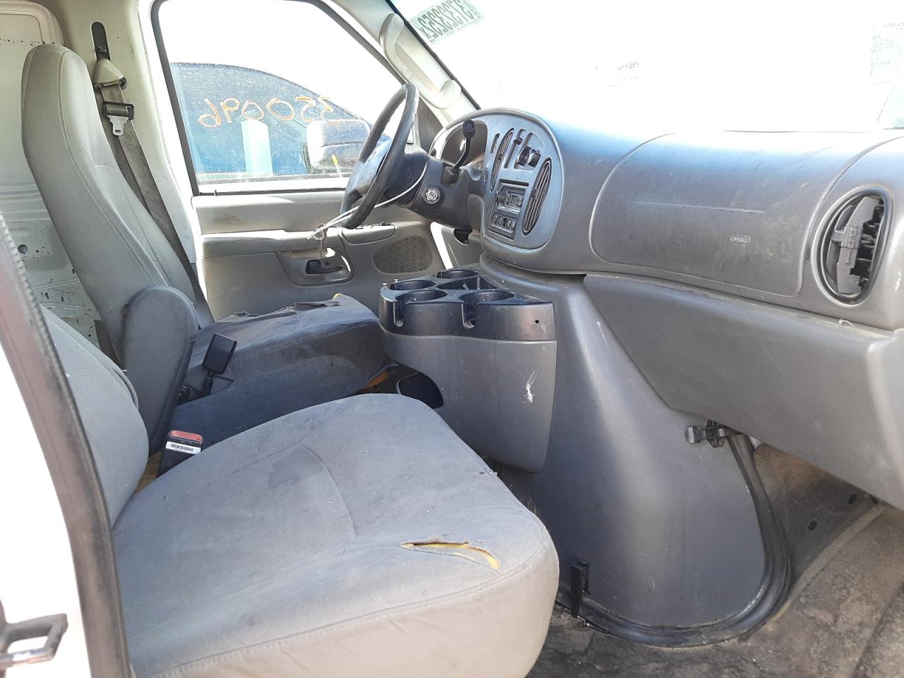 Photo 5 from auction – 2007 FORD ECONOLINE with VIN 1FTNE14W47DA74262