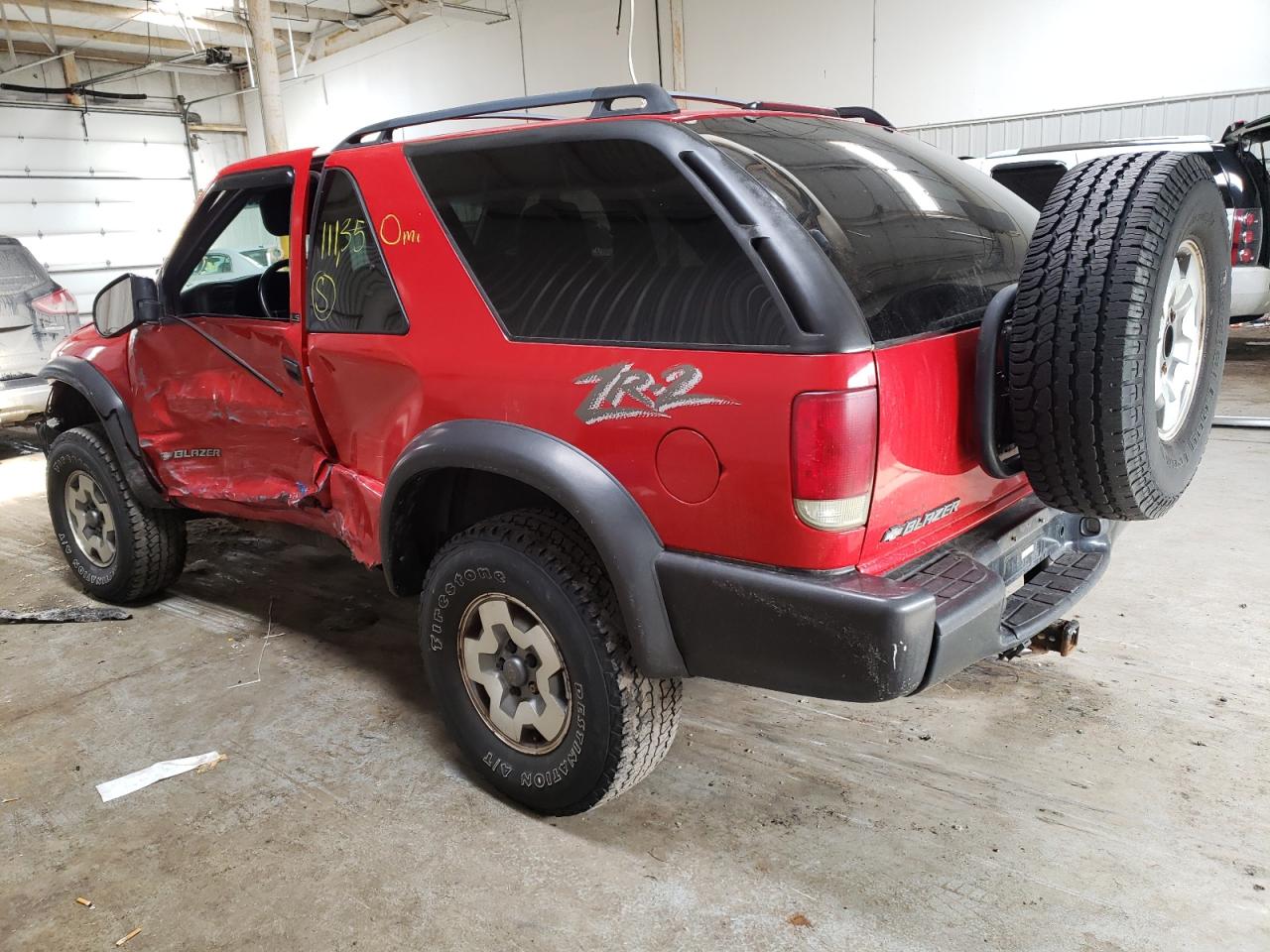 Photo 3 from auction – 2002 CHEVROLET BLAZER with VIN 1GNCT18W62K182370