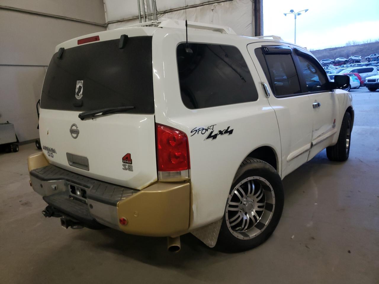 Photo 4 from auction – 2005 NISSAN ARMADA SE with VIN 5N1AA08B35N711558