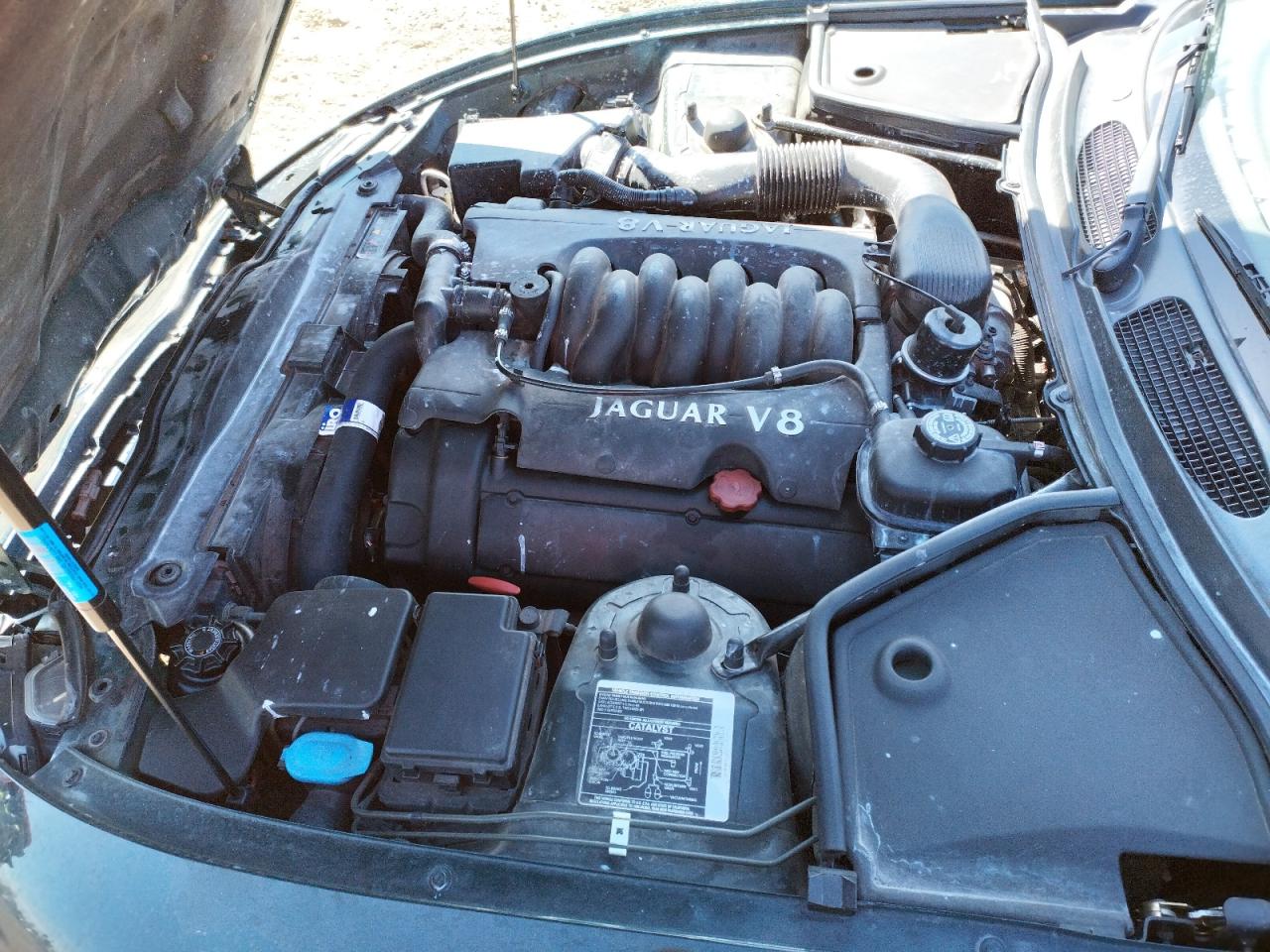 Photo 7 from auction – 1998 JAGUAR XK8 with VIN SAJGX2242WC026789