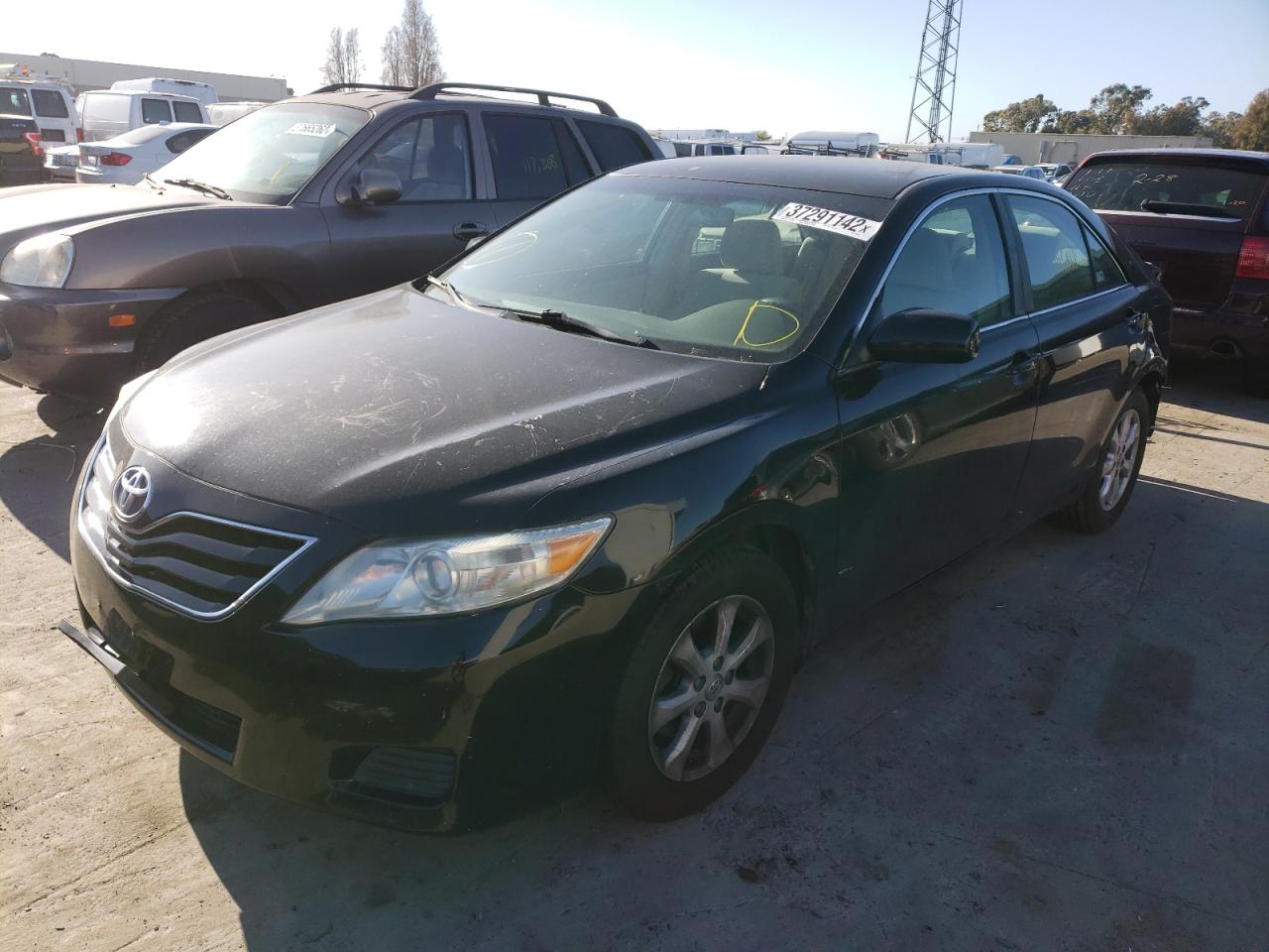 Photo 2 from auction – 2011 TOYOTA CAMRY BASE with VIN 4T4BF3EK8BR109080