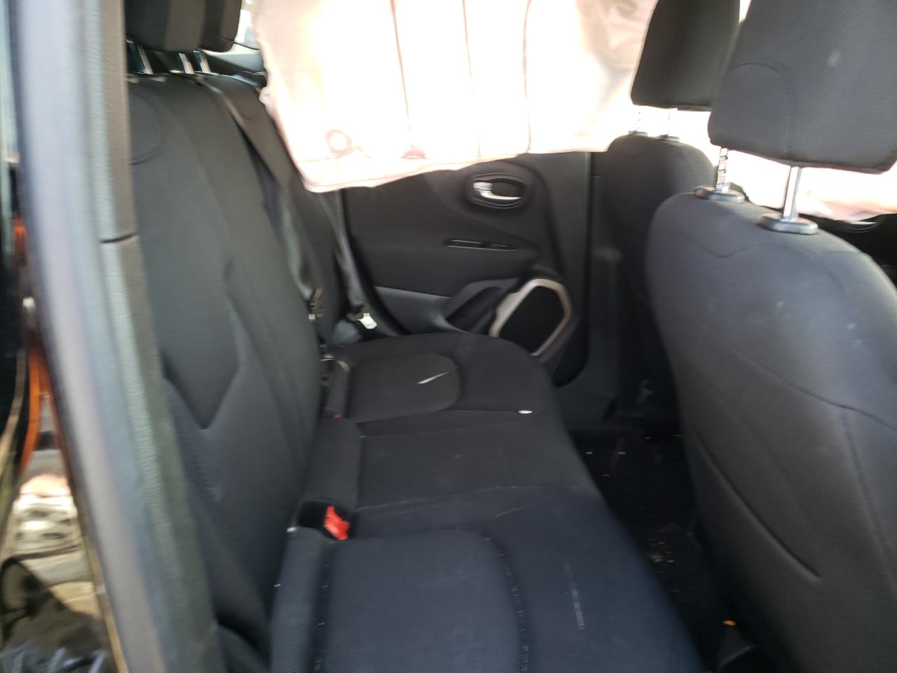 Photo 6 from auction – 2017 JEEP RENEGADE L with VIN ZACCJBBB1HPE62626
