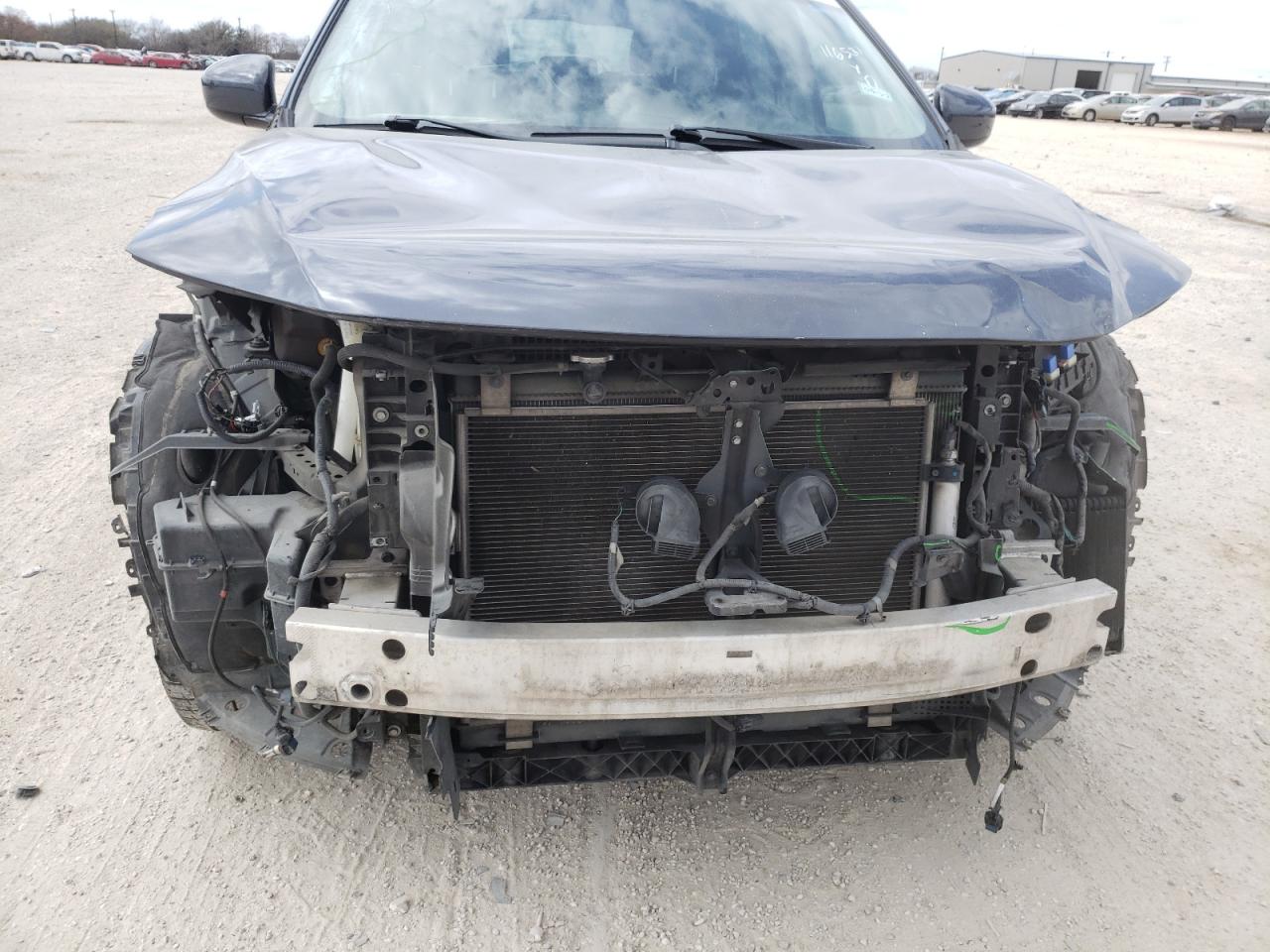 Photo 9 from auction – 2014 NISSAN PATHFINDER with VIN 5N1AR2MNXEC626488