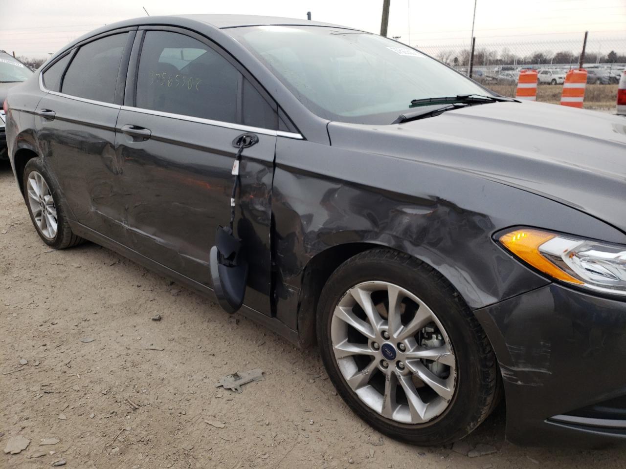 Photo 9 from auction – 2017 FORD FUSION SE with VIN 3FA6P0LU1HR287130