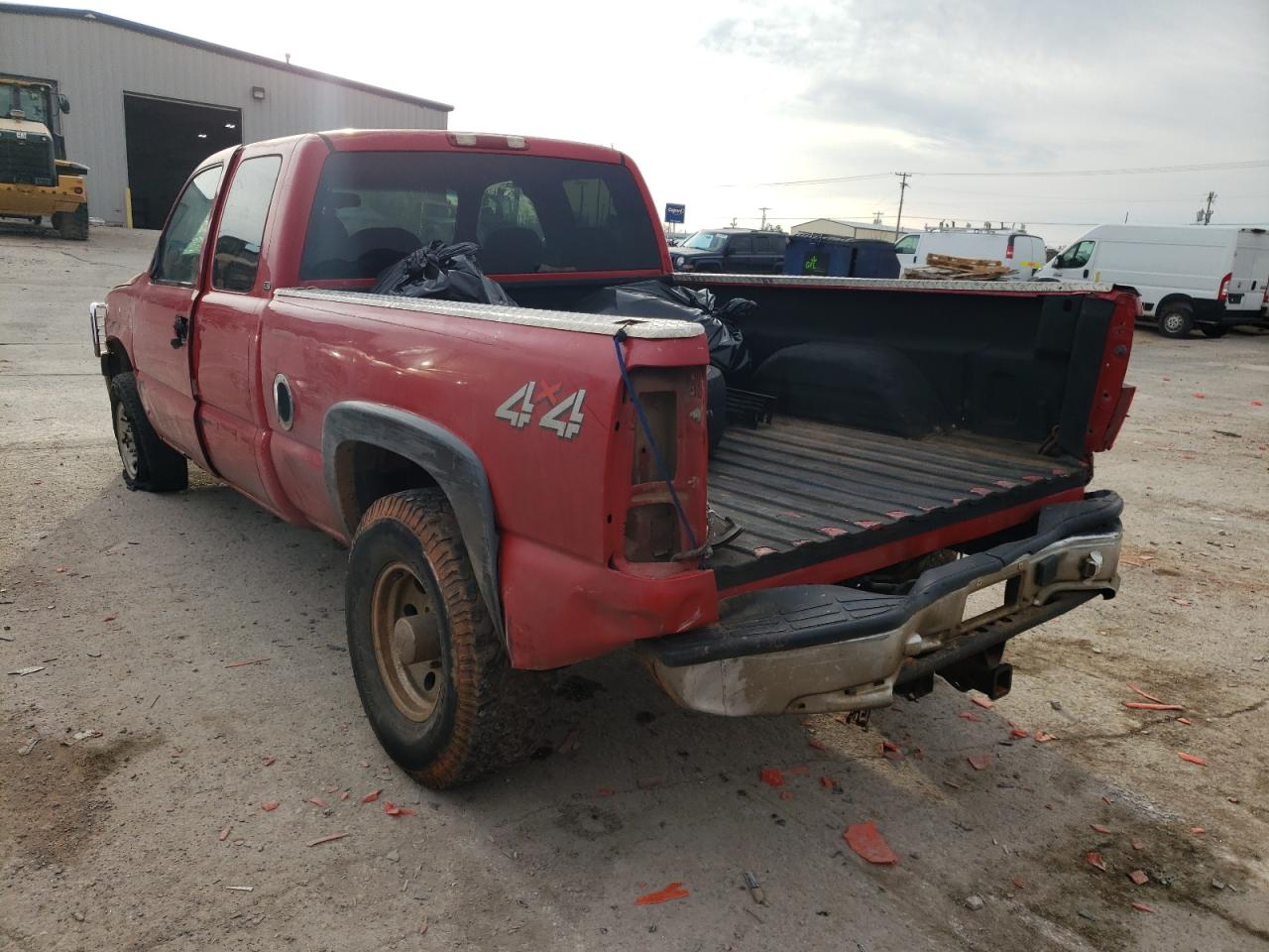 Photo 3 from auction – 2000 CHEVROLET SILVERADO with VIN 1GCGK29U7YE410318