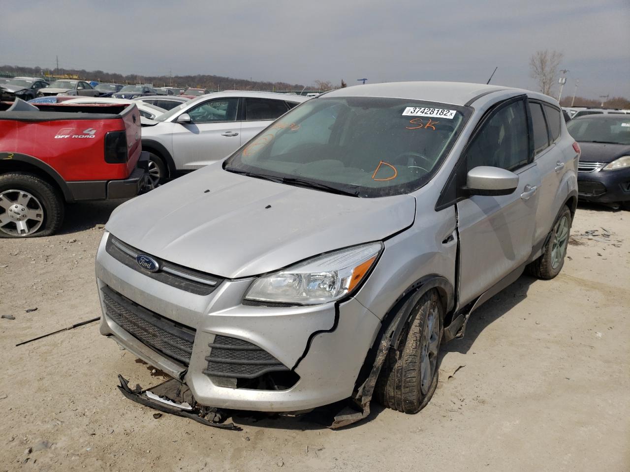 Photo 2 from auction – 2016 FORD ESCAPE SE with VIN 1FMCU9G91GUA15230