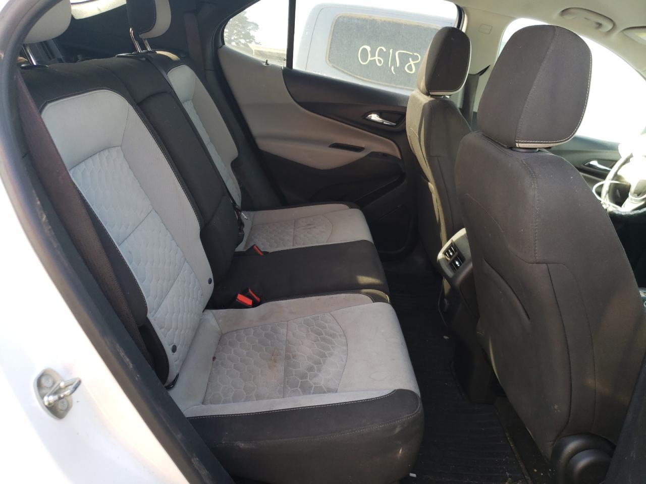 Photo 6 from auction – 2018 CHEVROLET EQUINOX LS with VIN 2GNAXREV8J6216915