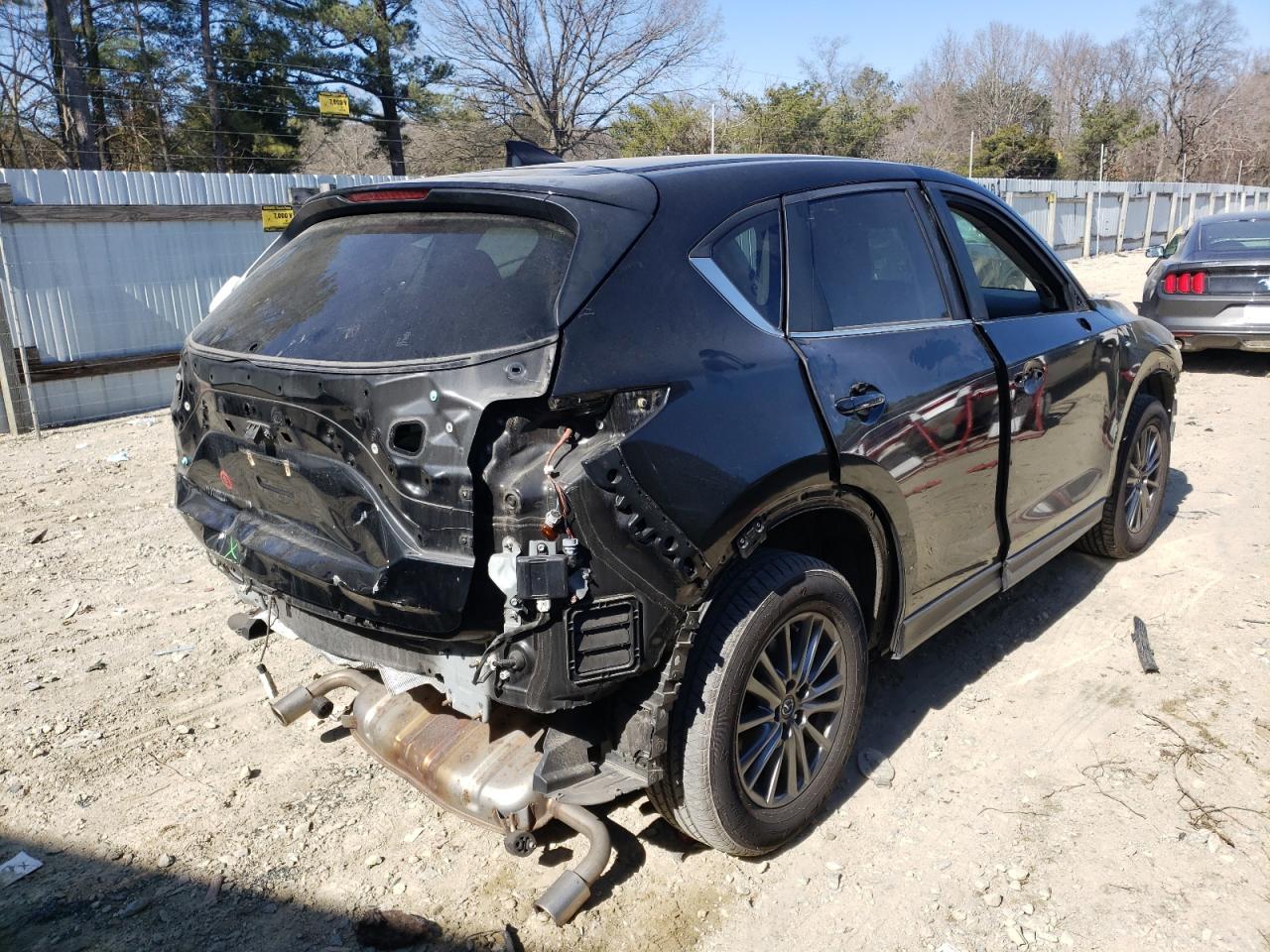 Photo 4 from auction – 2017 MAZDA CX-5 TOURI with VIN JM3KFBCL2H0204391
