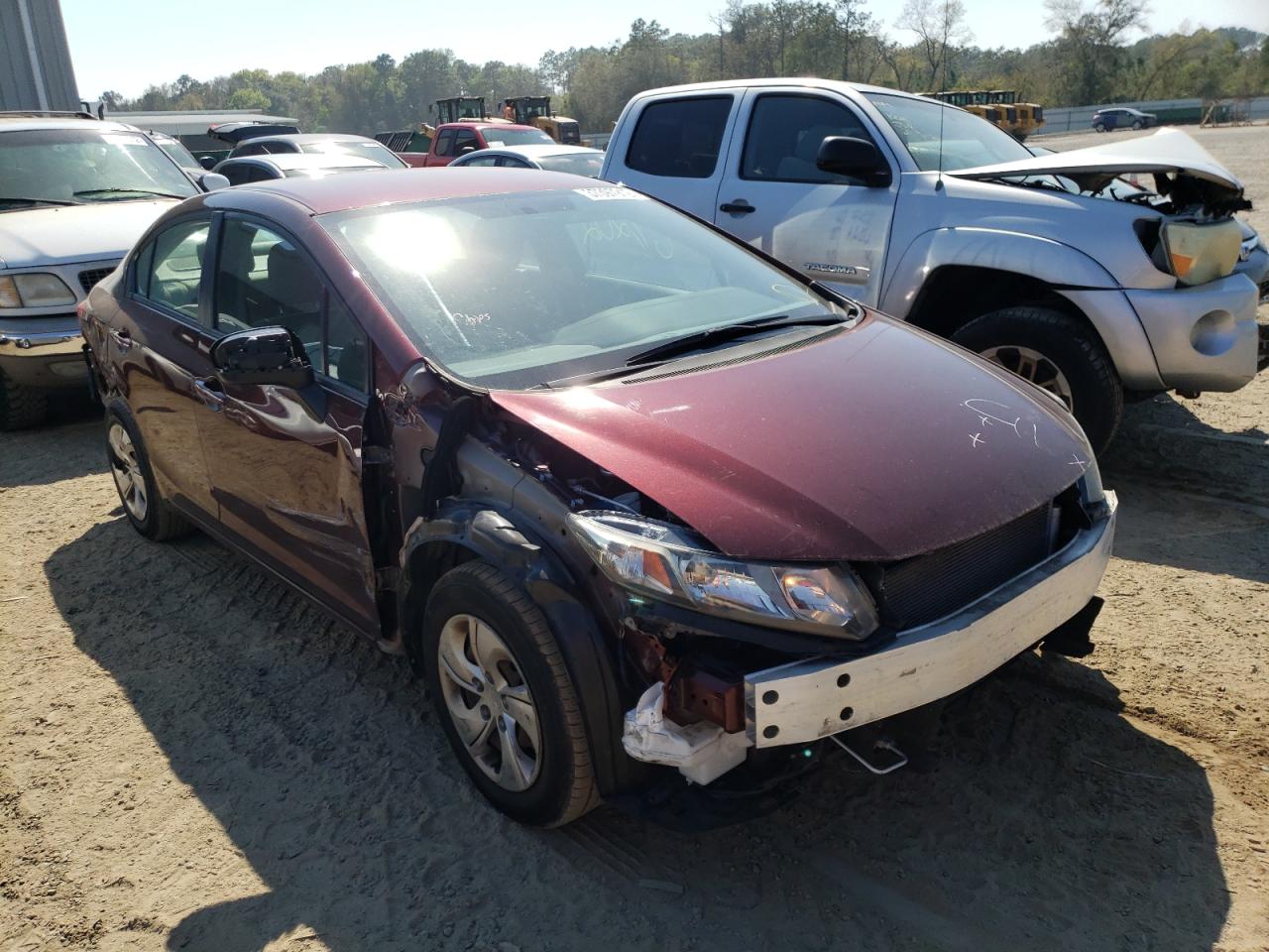 HONDA CIVIC LX 2015 with VIN 19XFB2F5XFE070365 - Photo from auction