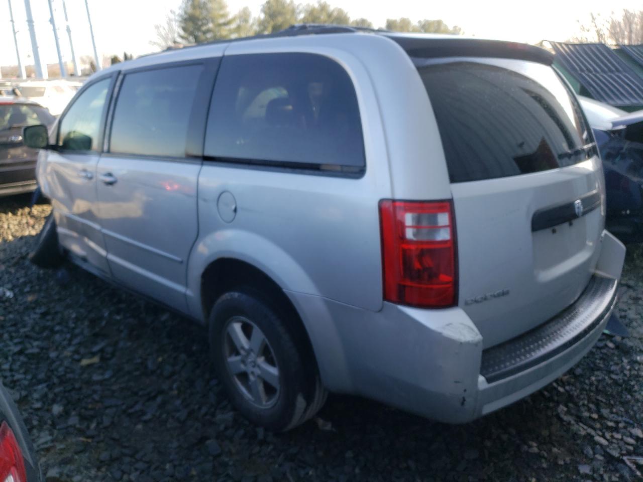 Photo 3 from auction – 2010 DODGE GRAND CARA with VIN 2D4RN3D13AR489405