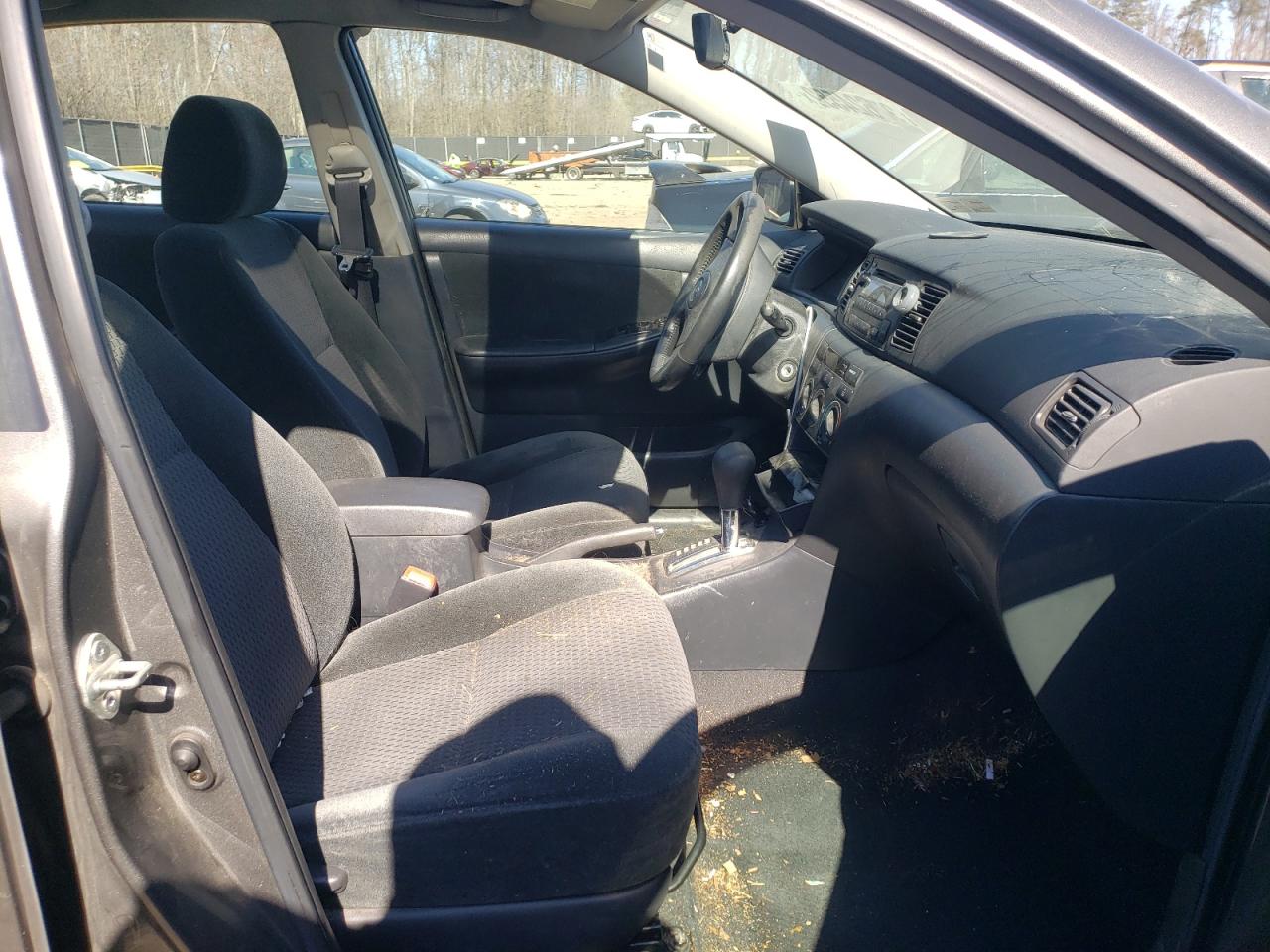 Photo 5 from auction – 2005 TOYOTA COROLLA CE with VIN 2T1BR32EX5C557357