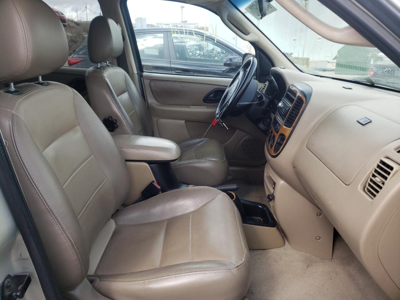 Zdjęcie 5 z aukcji – 2003 FORD ESCAPE XLT z VIN 1FMCU93183KA25081