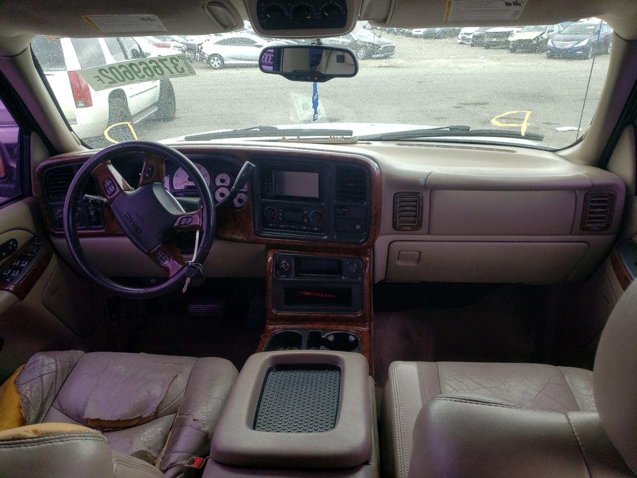 Photo 9 from auction – 2004 GMC YUKON with VIN 1GKEC13T34R262397