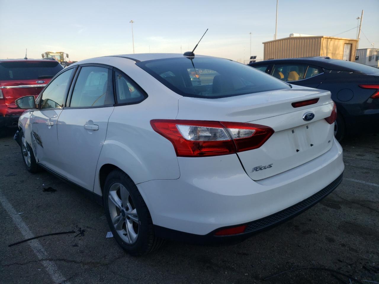 Photo 3 from auction – 2014 FORD FOCUS SE with VIN 1FADP3F25EL335547