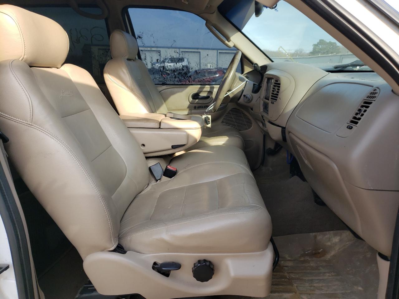 Photo 5 from auction – 2003 FORD F150 with VIN 1FTRW07693KD61770