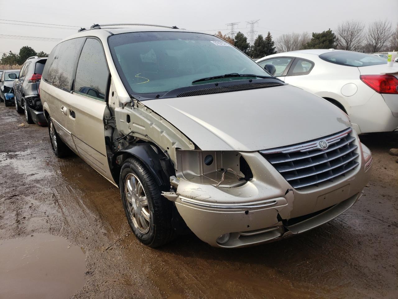 CHRYSLER 300 2005 with VIN 2C8GP64L25R262468 - Photo from auction