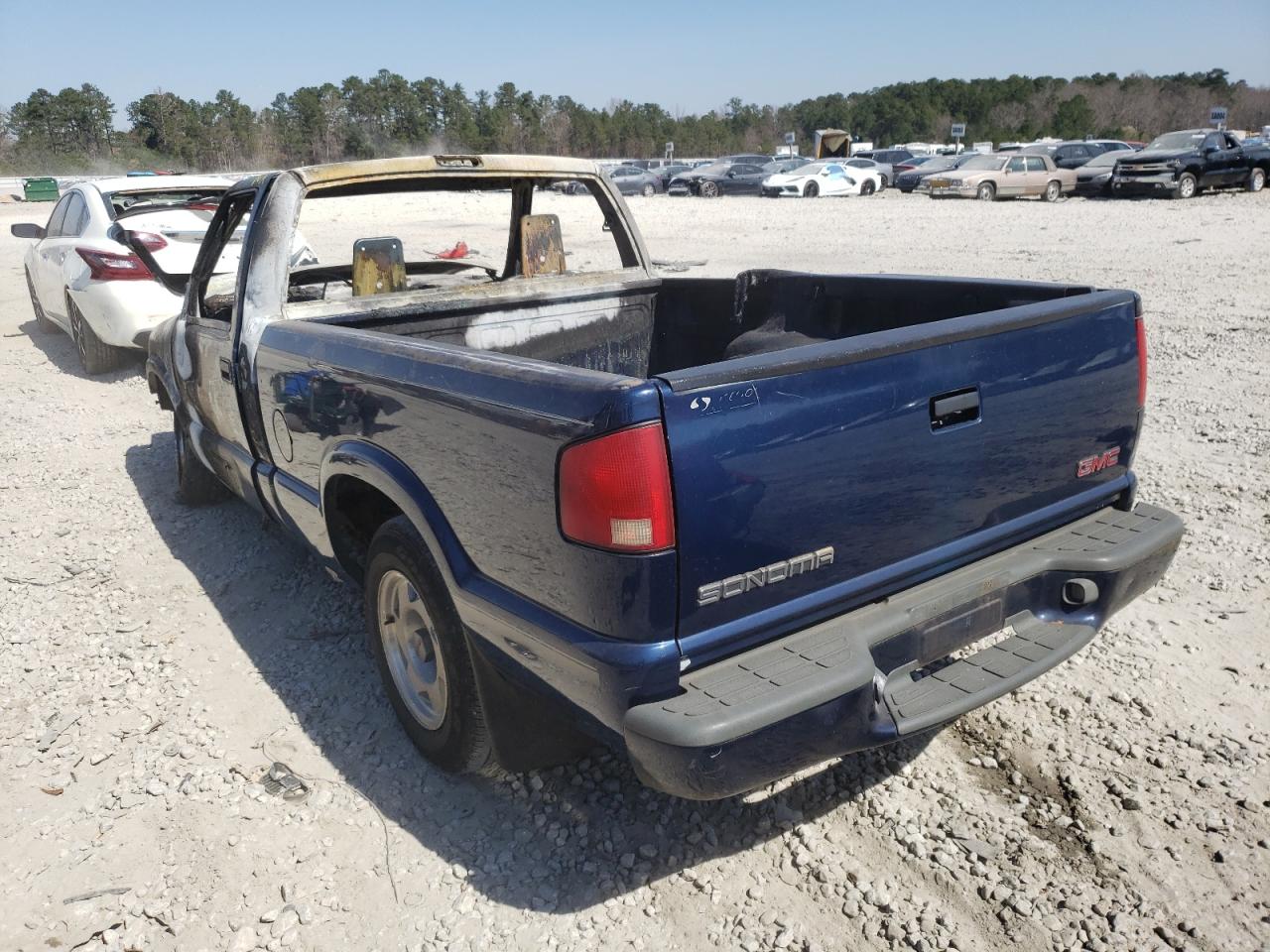 Photo 3 from auction – 1998 GMC SONOMA with VIN 1GTCS1446W8529814