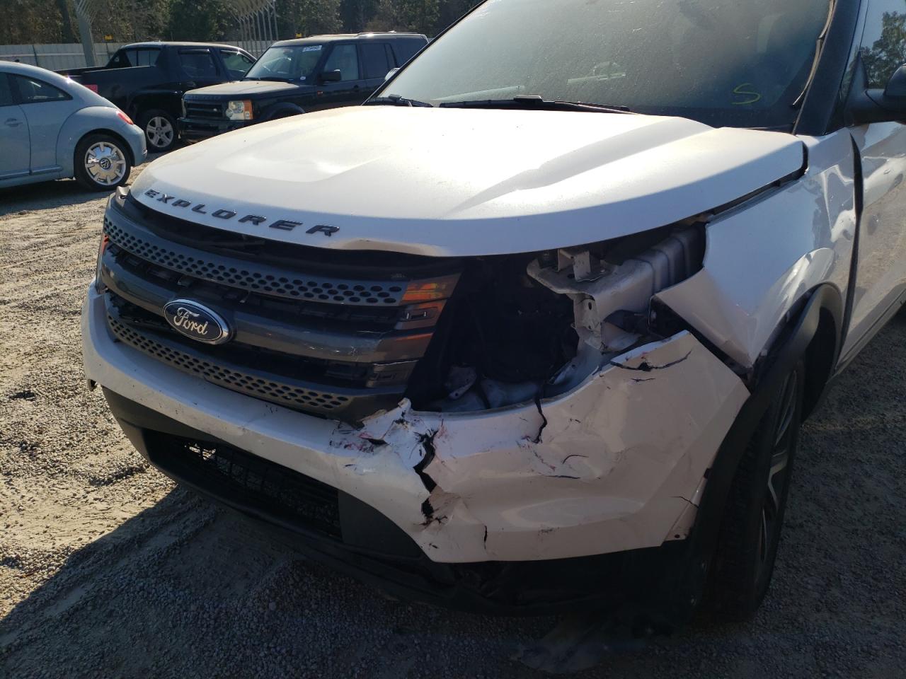 Photo 9 from auction – 2015 FORD EXPLORER X with VIN 1FM5K7D88FGC45228