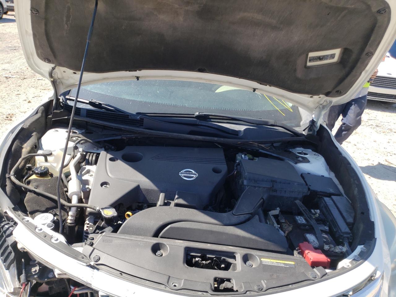 Photo 7 from auction – 2015 NISSAN ALTIMA 2.5 with VIN 1N4AL3AP5FN371715