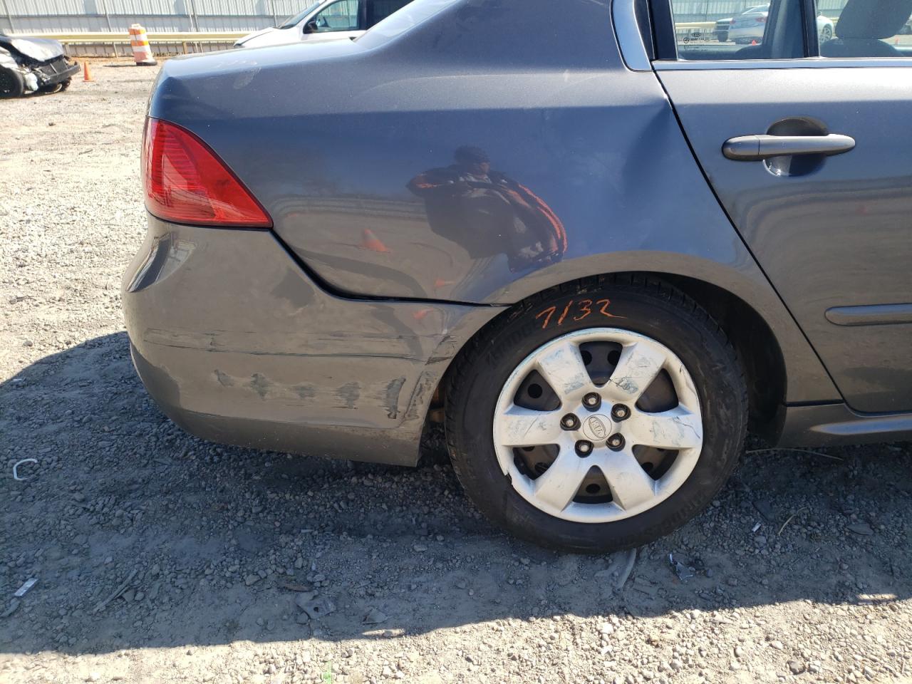 Photo 9 from auction – 2009 KIA OPTIMA LX with VIN KNAGE228995288418