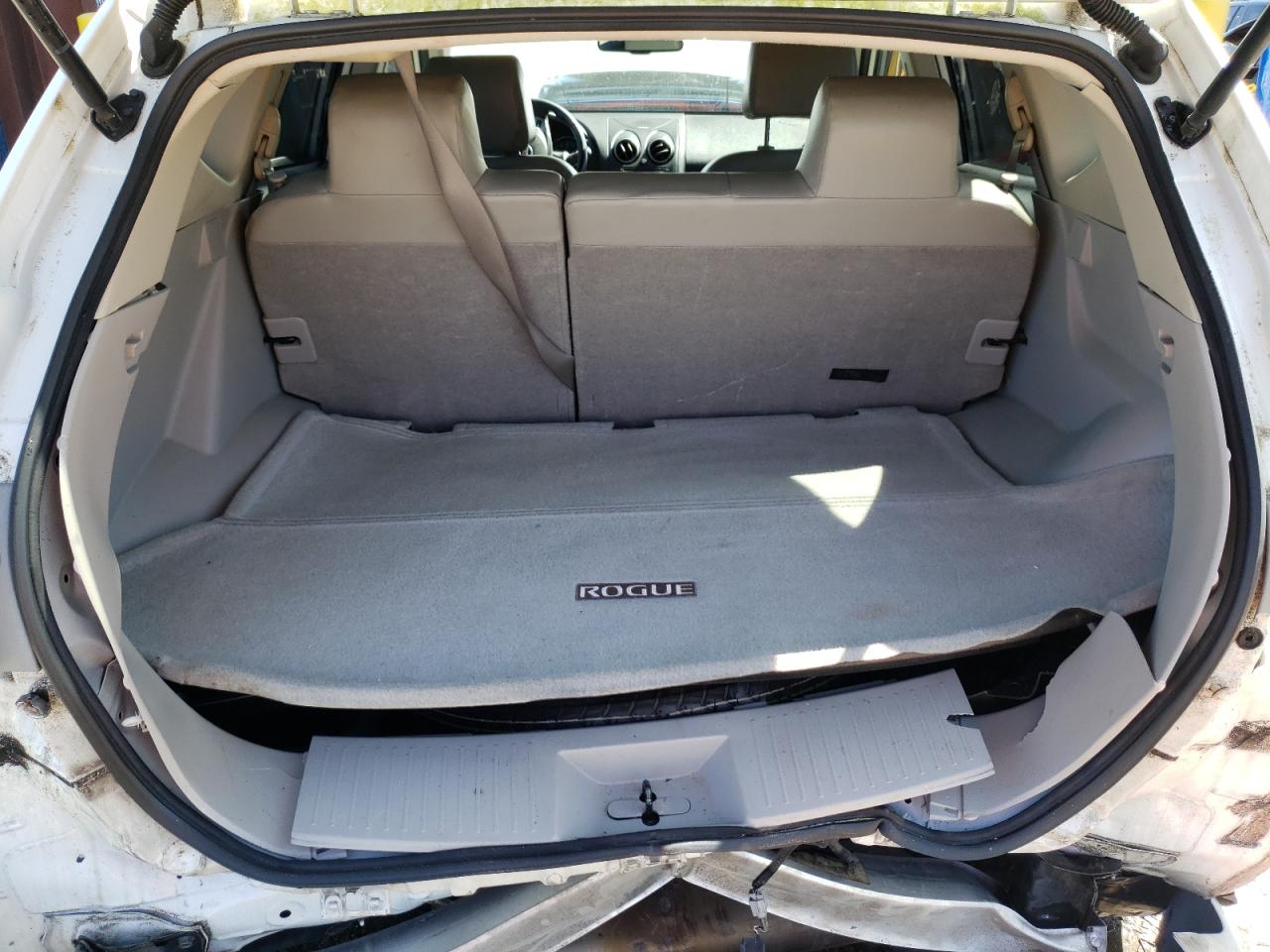 Photo 9 from auction – 2011 NISSAN ROGUE S with VIN JN8AS5MV2BW269333