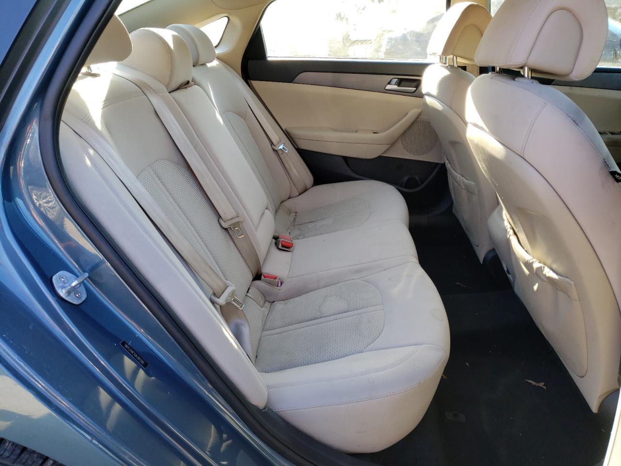 Photo 6 from auction – 2016 HYUNDAI SONATA SE with VIN 5NPE24AF5GH381268