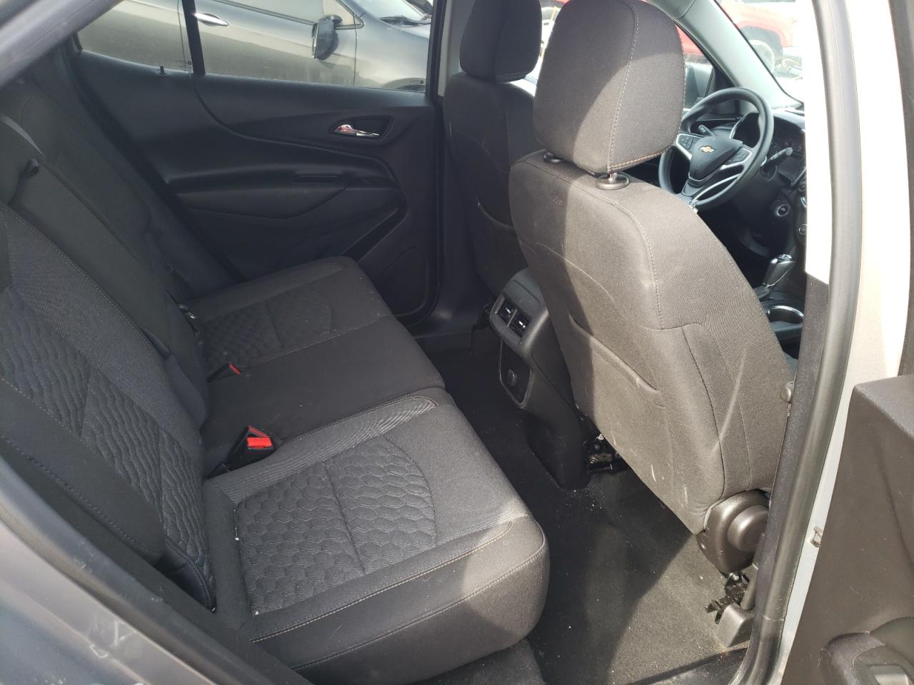 Photo 6 from auction – 2018 CHEVROLET EQUINOX LT with VIN 3GNAXJEV5JS608303