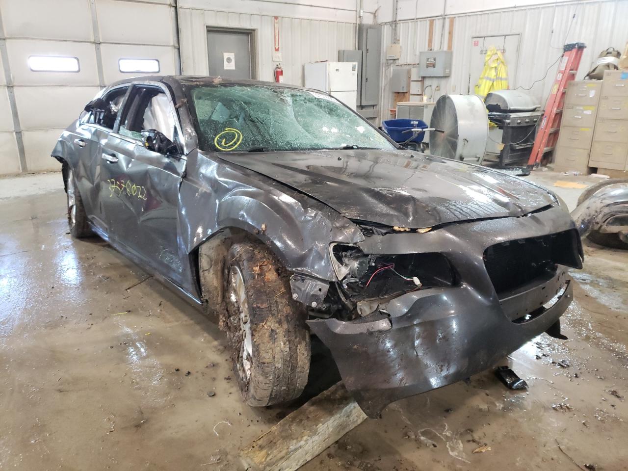 CHRYSLER 300 LIMITE 2019 con VIN 2C3CCAKG1KH586571 - Foto de la subasta