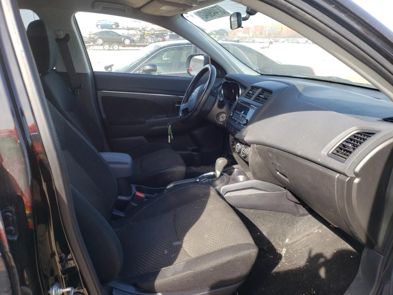 Photo 5 from auction – 2016 MITSUBISHI OUTLANDER with VIN JA4AP3AUXGZ061021